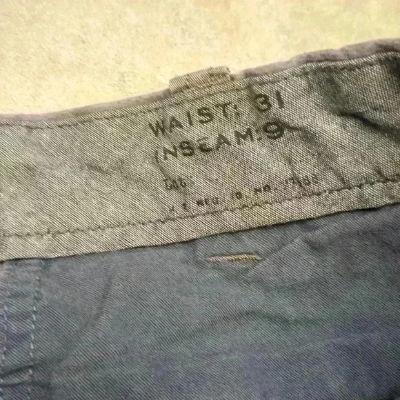 J. Crew Gray Vintage Wash 9 in Shorts - Picture 3 of 5